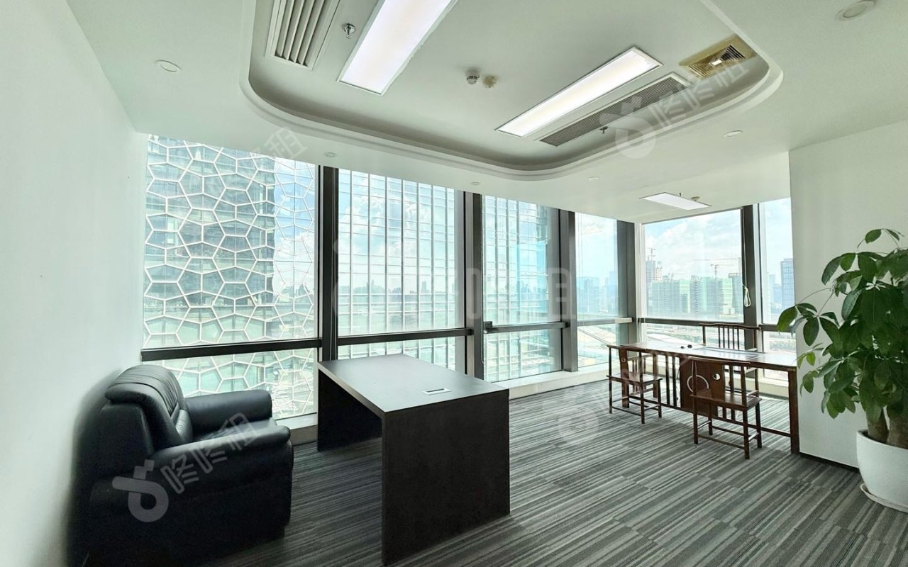 波顿大厦_231平_精装_办公室隔间