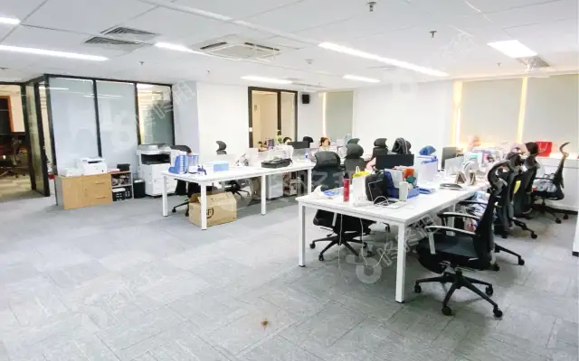 同心大厦（证券大厦）_430平米_精装_办公室房源出租