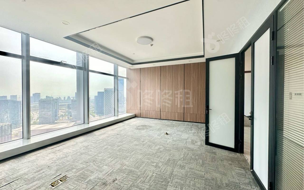 前海HOP国际_1289平_精装_办公室隔间