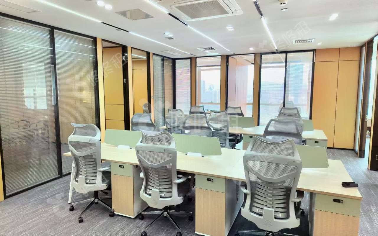 大中华国际金融中心_459平_精装_办公室开间