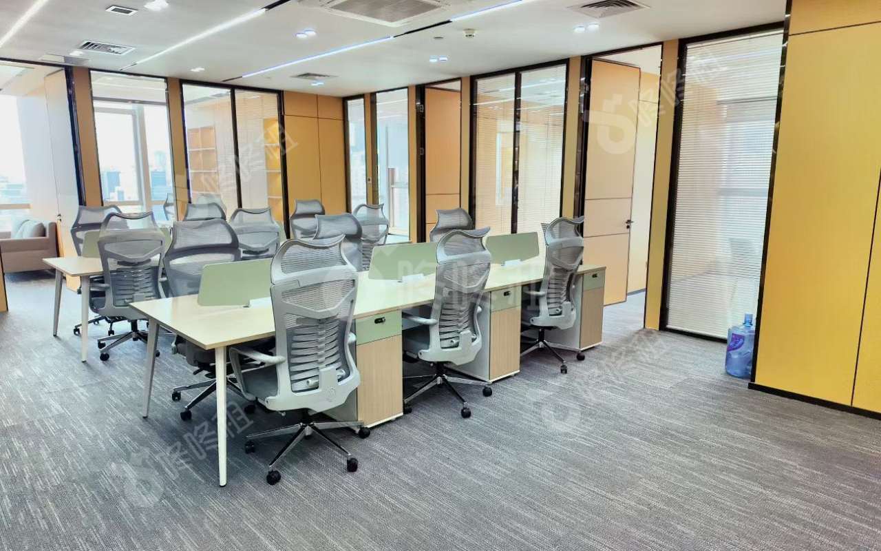 大中华国际金融中心_459平_精装_办公室开间