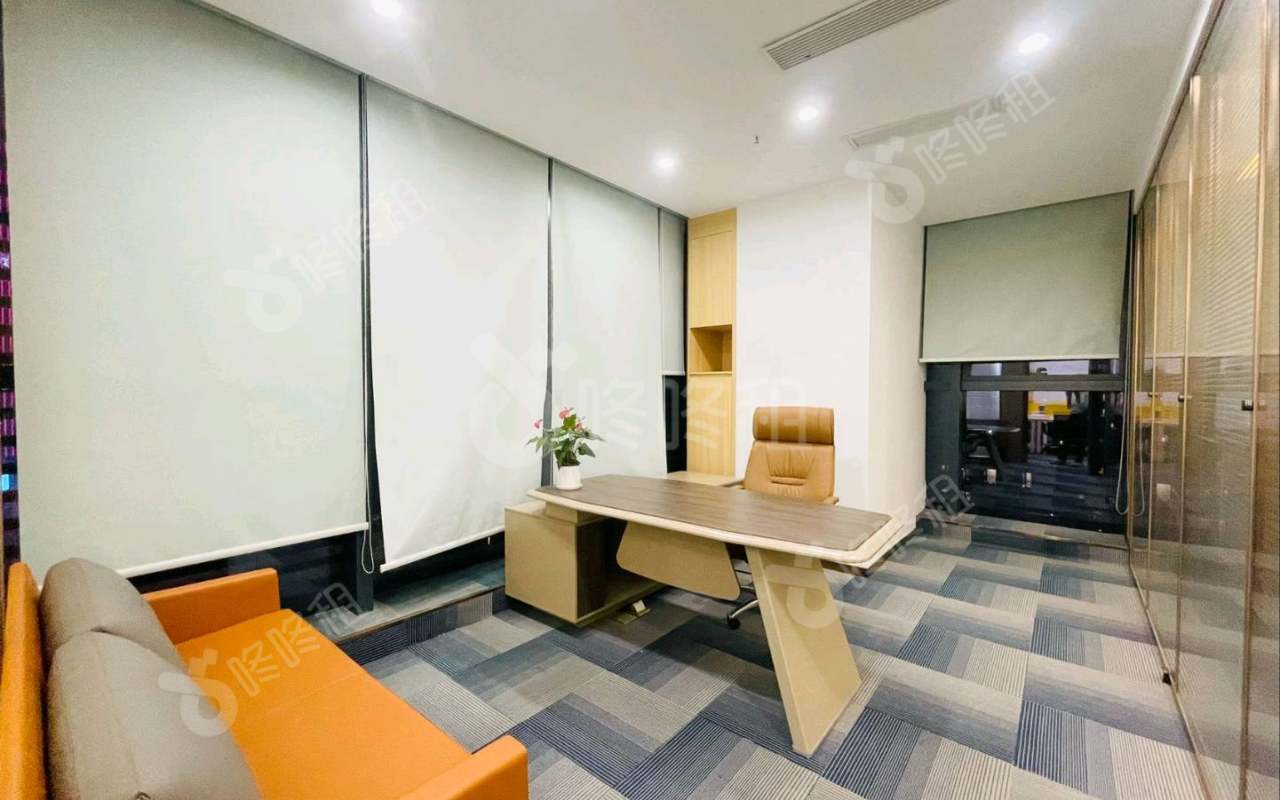 西乡商会大厦_165平_精装_办公室隔间