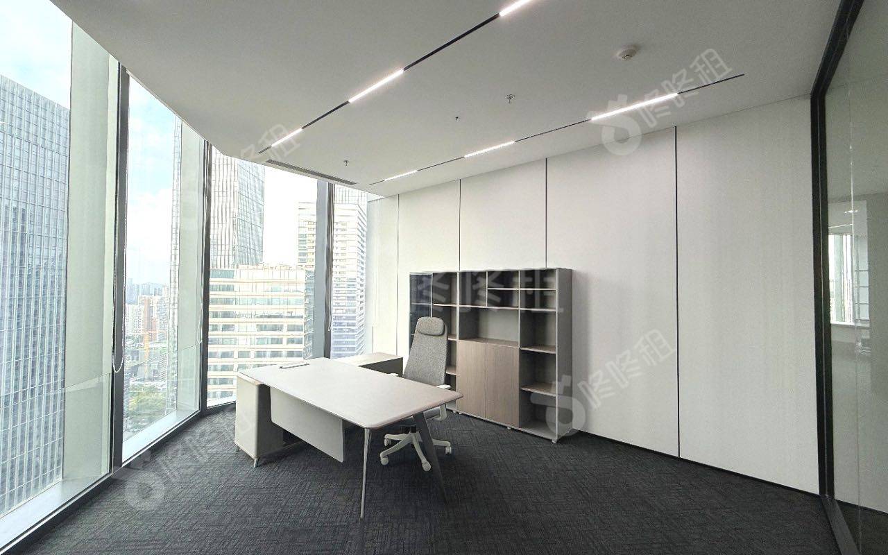 前海鸿荣源中心_423平_精装_办公室隔间
