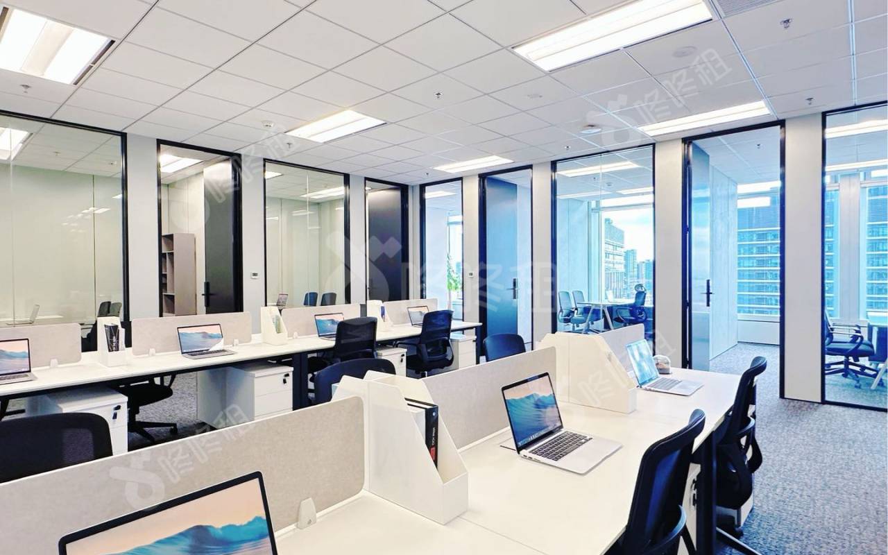前海嘉里中心_385平_精装_办公室开间