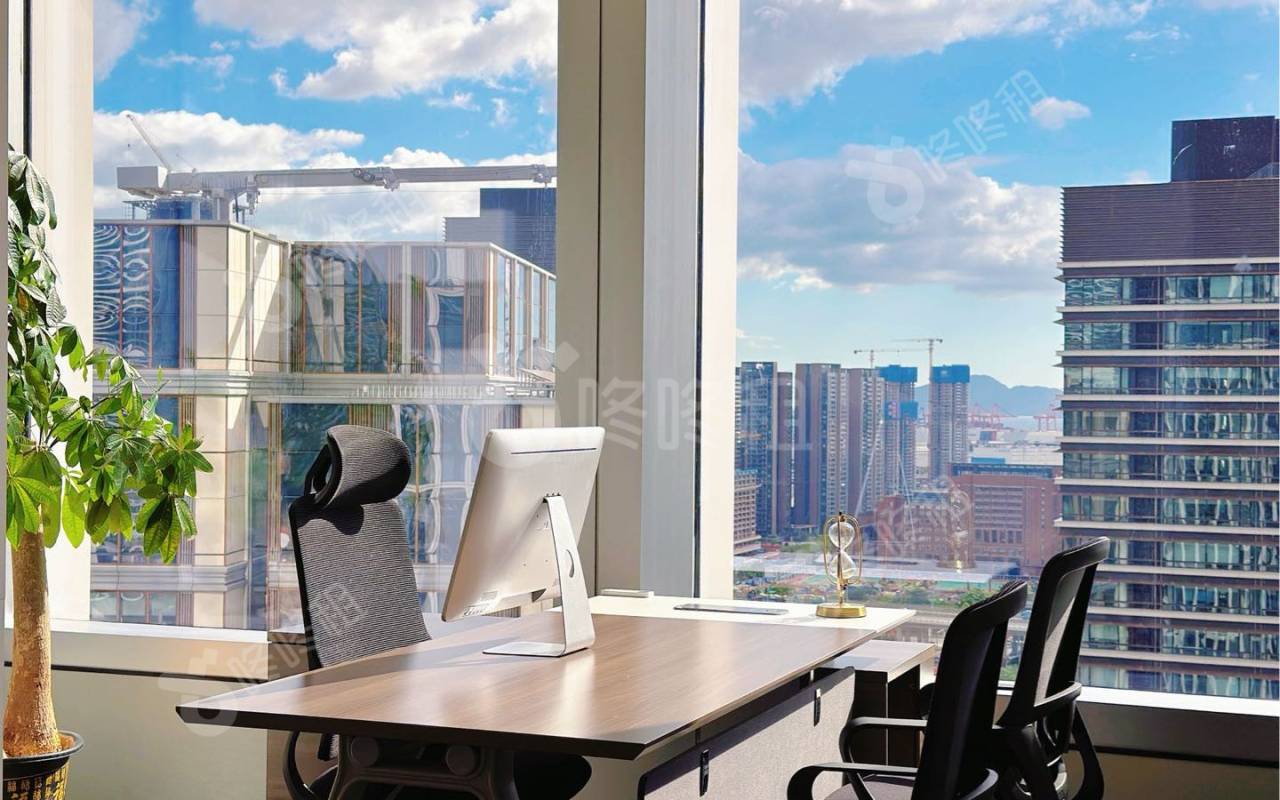 前海嘉里中心_385平_精装_办公室隔间