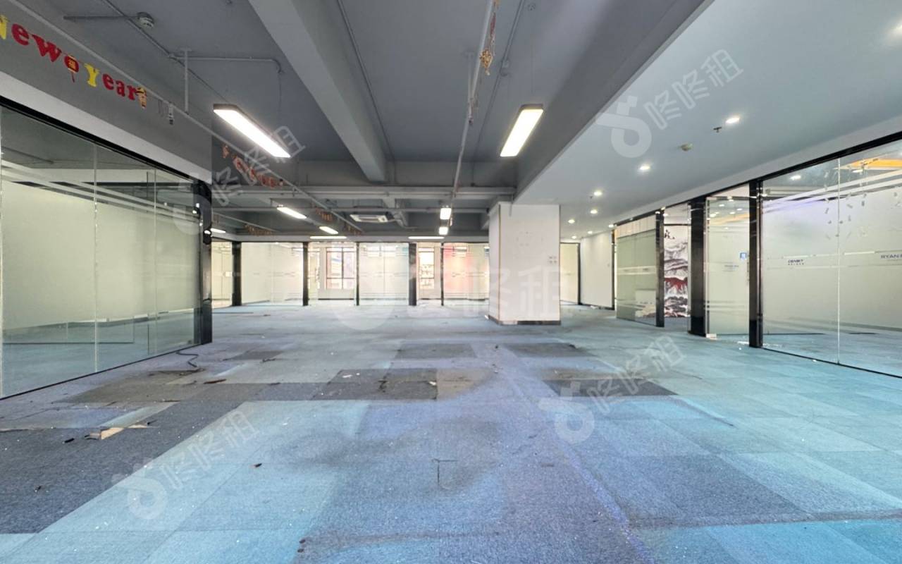 特发信息港_585平_精装_办公室开间