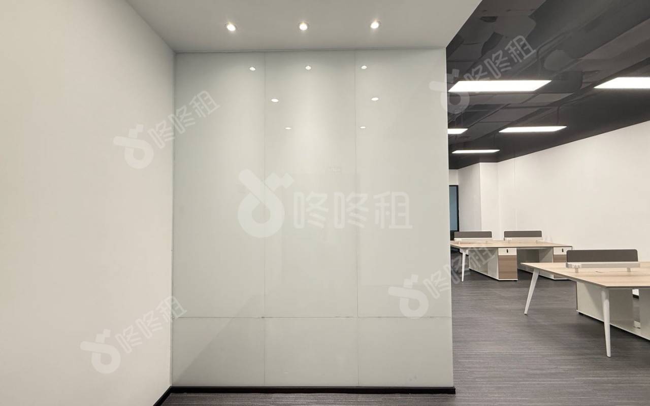 满京华SOHO艺峦_189平_豪装_前台