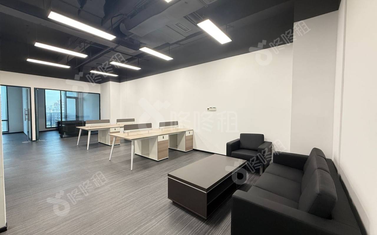 满京华SOHO艺峦_189平_豪装_办公室开间