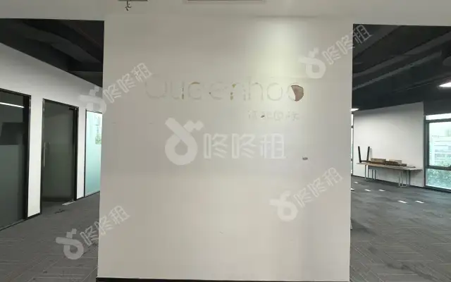 满京华SOHO艺峦_244.49平米_精装_办公室房源出租