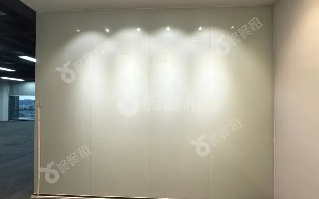 满京华SOHO艺峦_289.37平米_精装_办公室房源出租