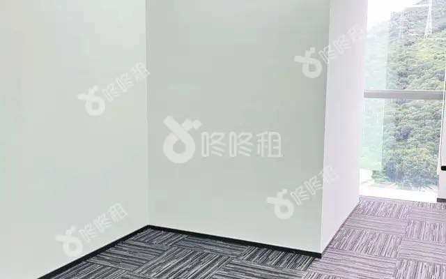 众冠时代广场_170平_精装_办公室隔间