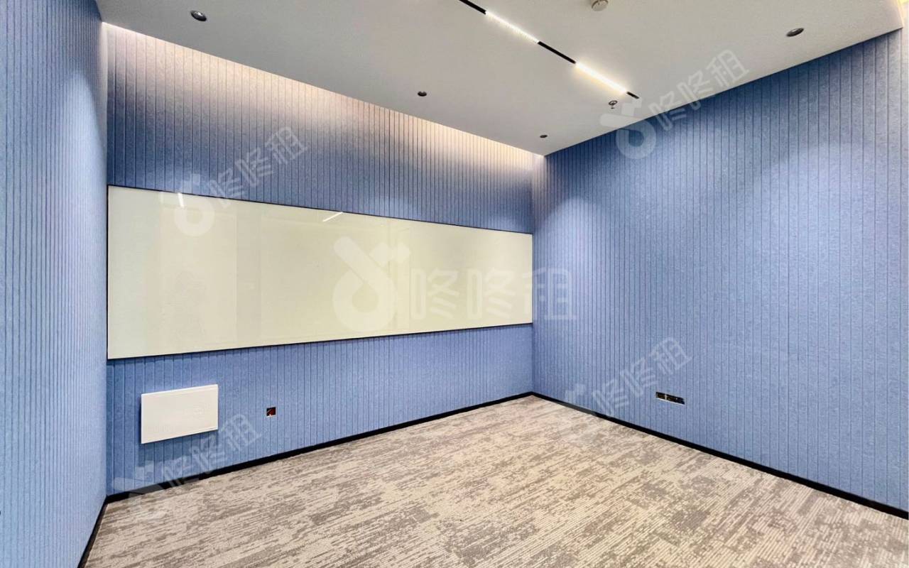 宝中卓越时代广场_133平_精装_办公室隔间