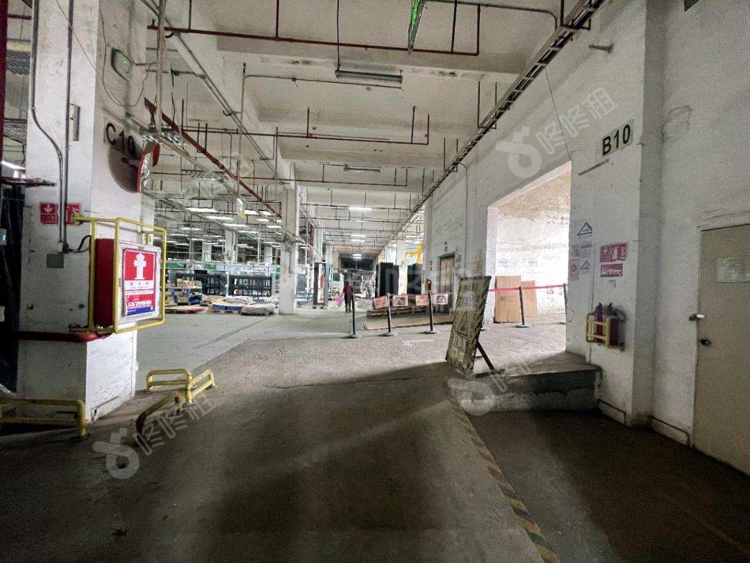 胜立工业园_14119平_精装_办公室开间