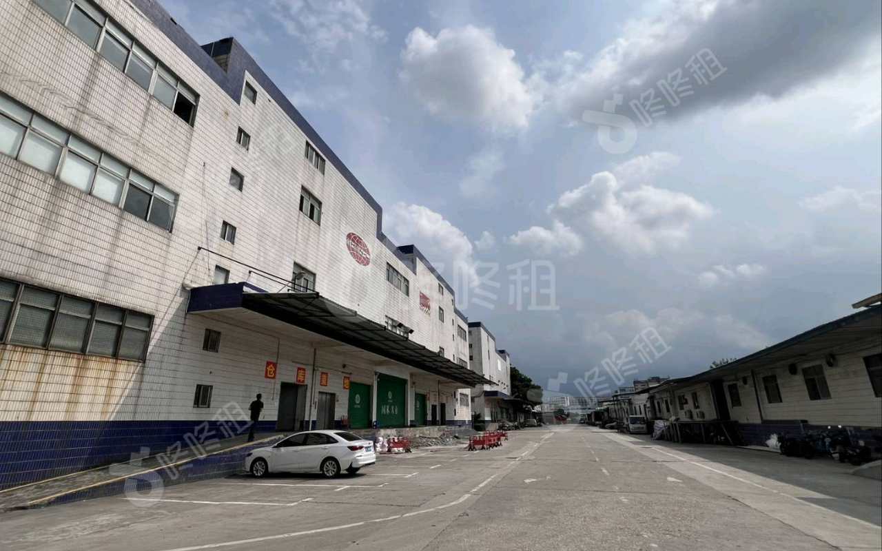胜立工业园_3578平_简装_办公室开间