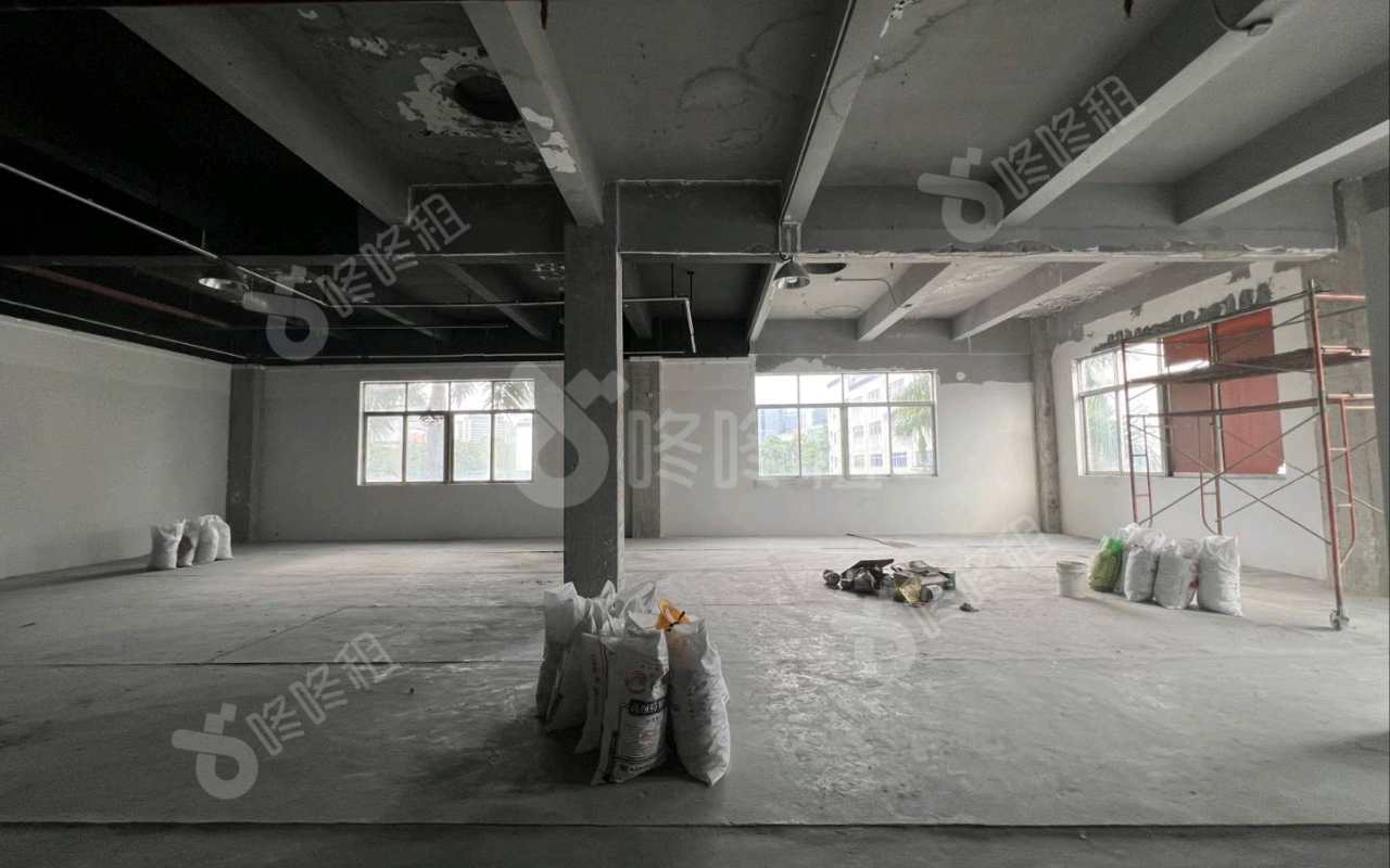 胜立工业园_852平_精装_办公室开间