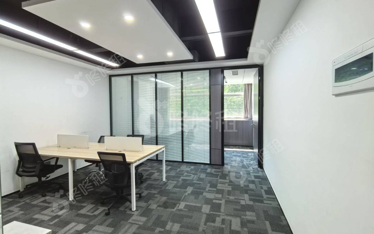 深圳软件园_112.5平_豪装_办公室开间