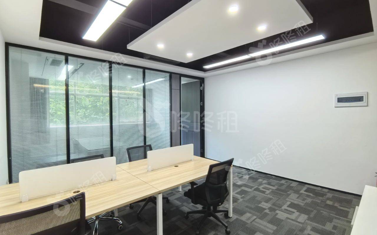深圳软件园_112.5平_豪装_办公室开间