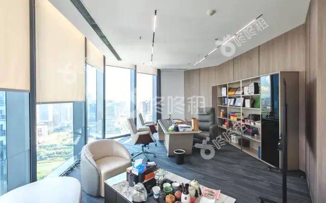 前海鸿荣源中心_322平_精装_办公室隔间