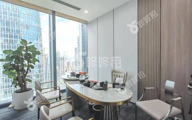 前海鸿荣源中心_322平_精装_办公室隔间