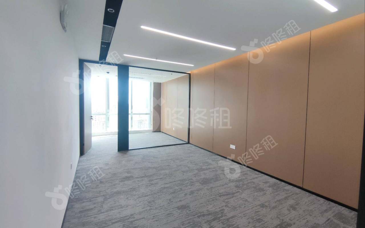 海岸城大厦_105平_精装_办公室开间