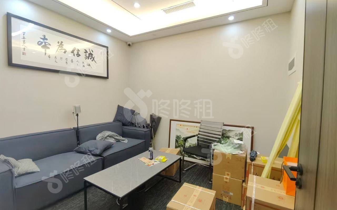 卓越世纪中心_218平_精装_办公室隔间