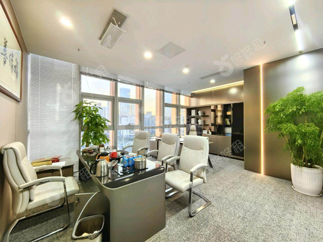 彩讯科技大厦_888平_精装_办公室隔间