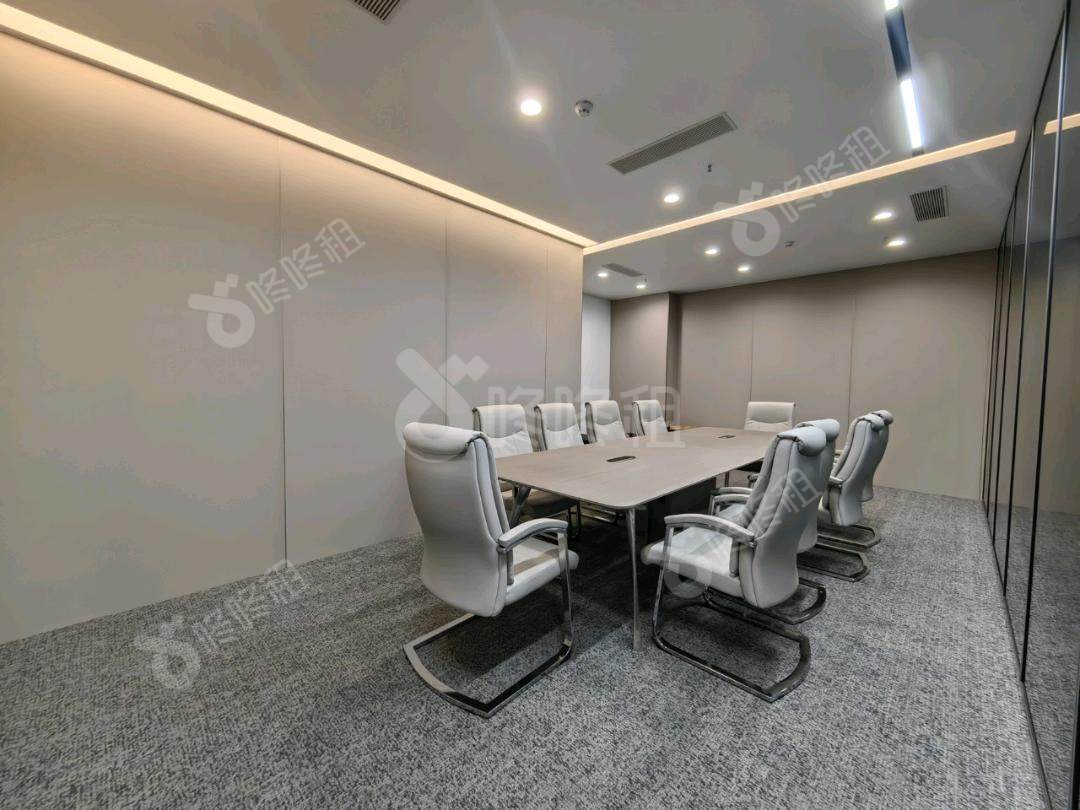 彩讯科技大厦_888平_精装_办公室隔间