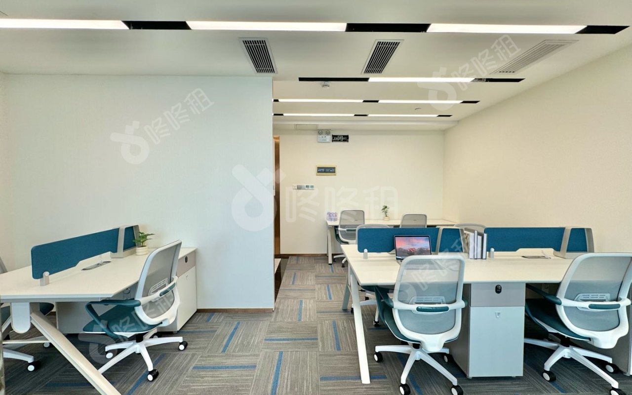 中洲控股中心_168平_精装_办公室开间