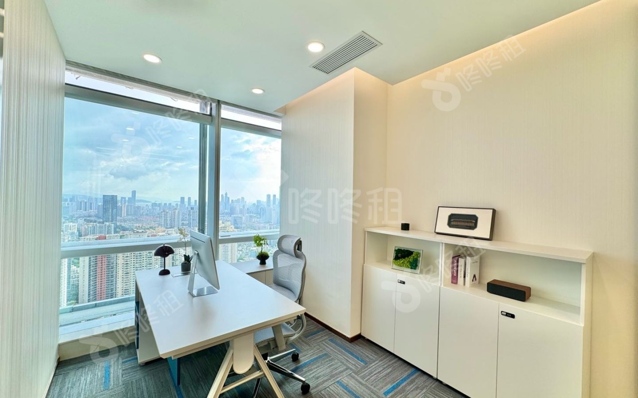 中洲控股中心_168平_精装_办公室隔间