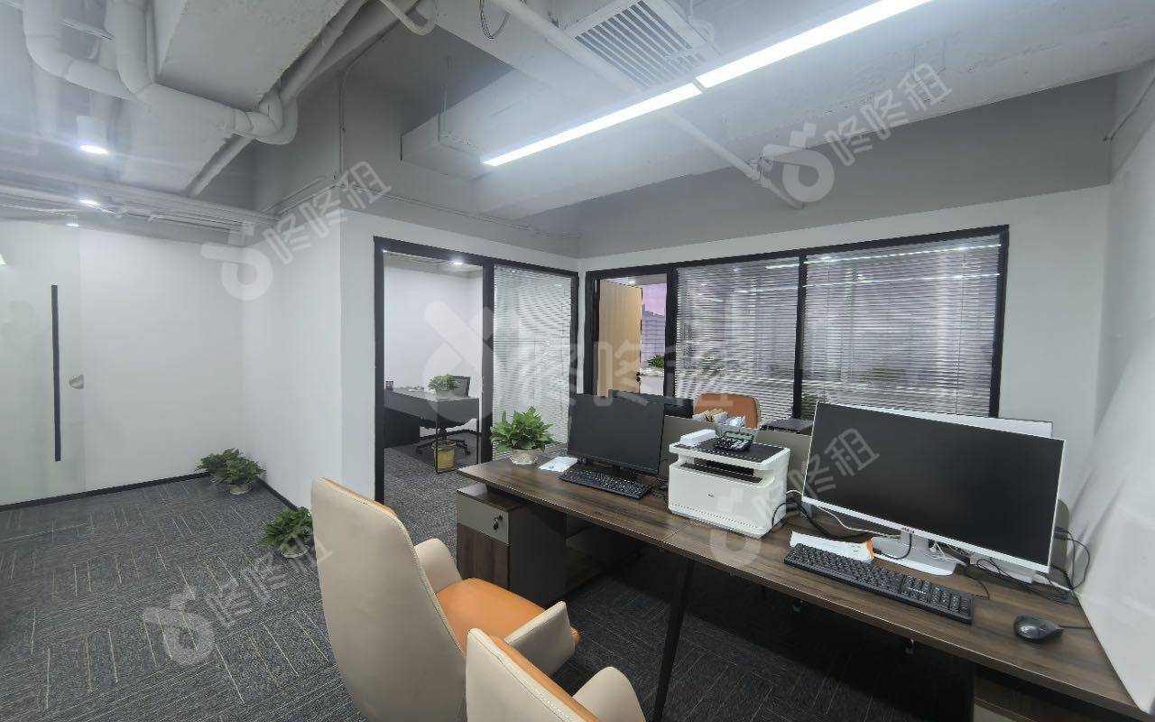 中银大厦_93平_精装_办公室开间