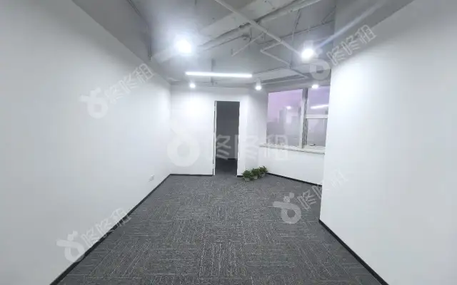 中银大厦_123平_精装_办公室房源出租