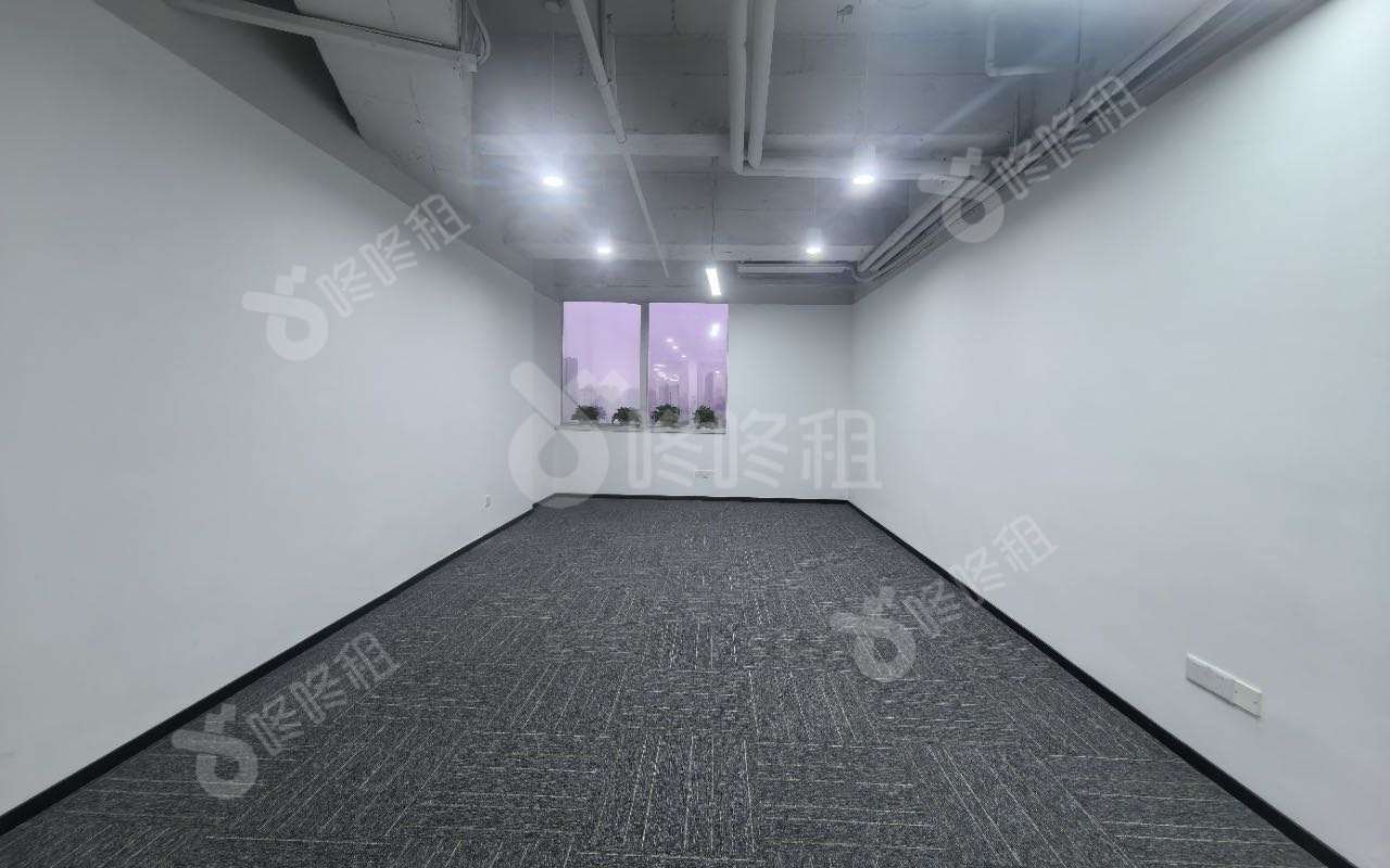 中银大厦_51平_精装_办公室开间