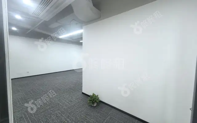 中银大厦_114平_精装_办公室房源出租