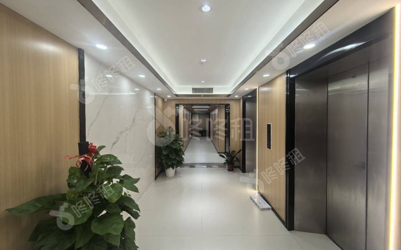 中银大厦_73平_精装_吧台