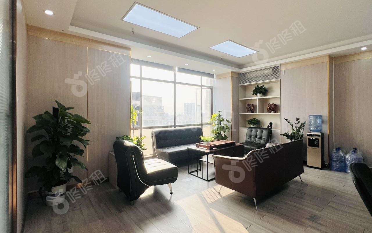 明月花都_248平_精装_办公室开间