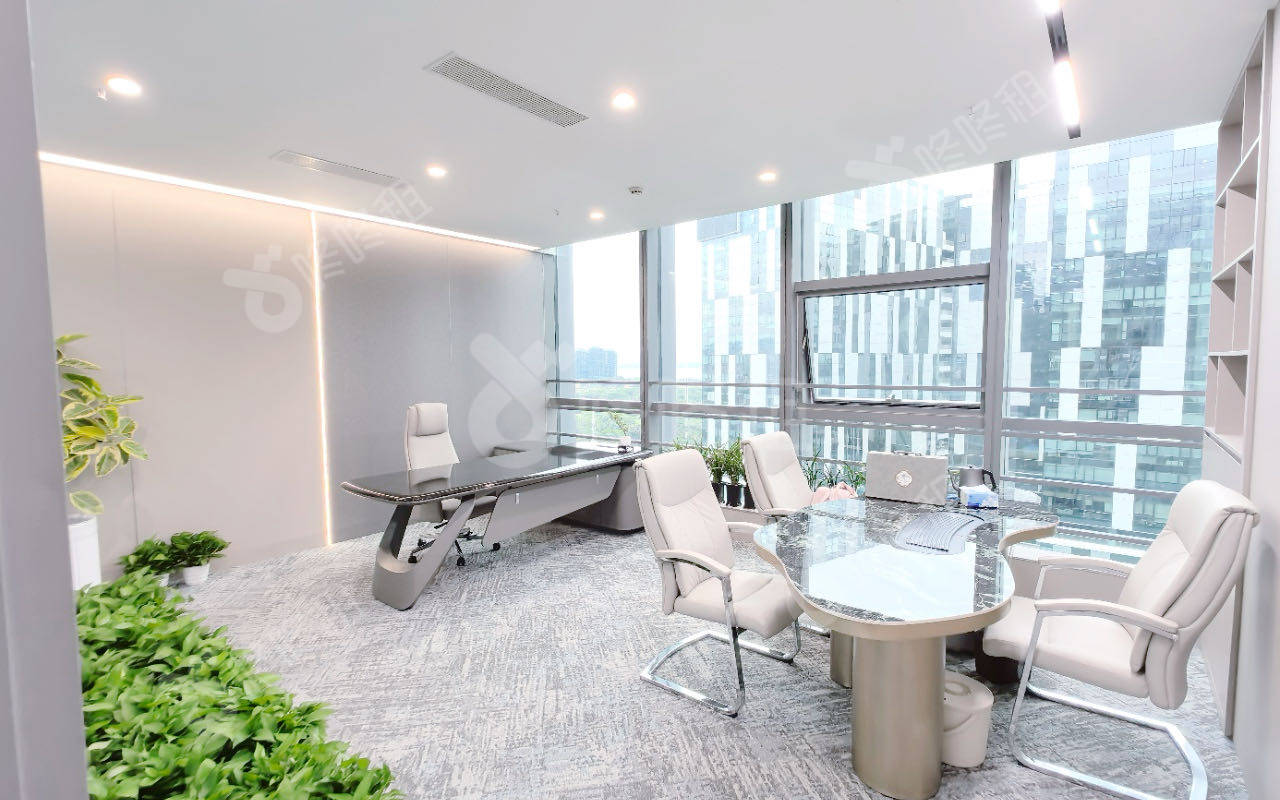 粤美特大厦_500平_豪装_办公室隔间