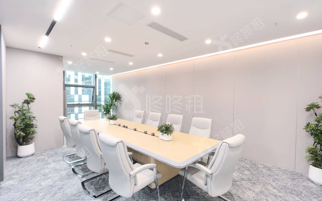 粤美特大厦_500平_豪装_办公室隔间