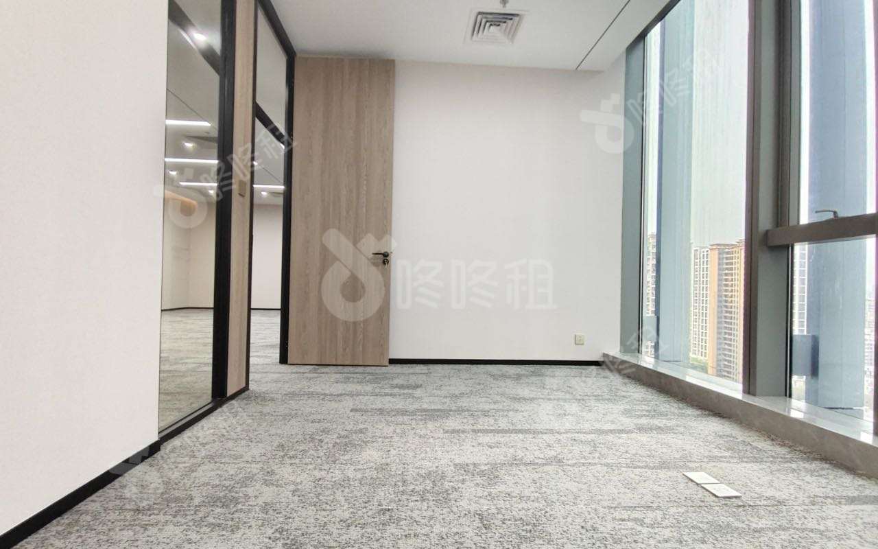 烯创科技大厦_200平_毛坯_办公室隔间
