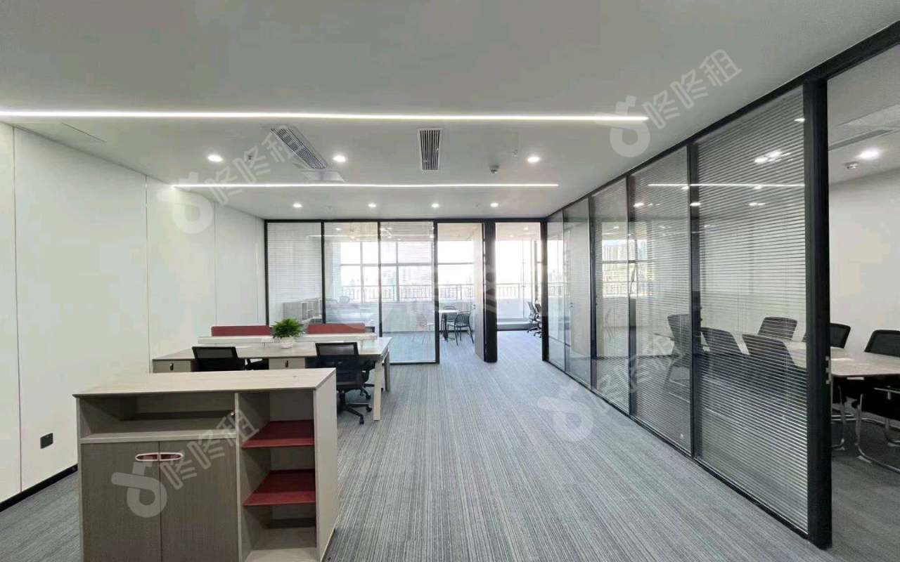 中粮商务公园_235平_精装_办公室开间