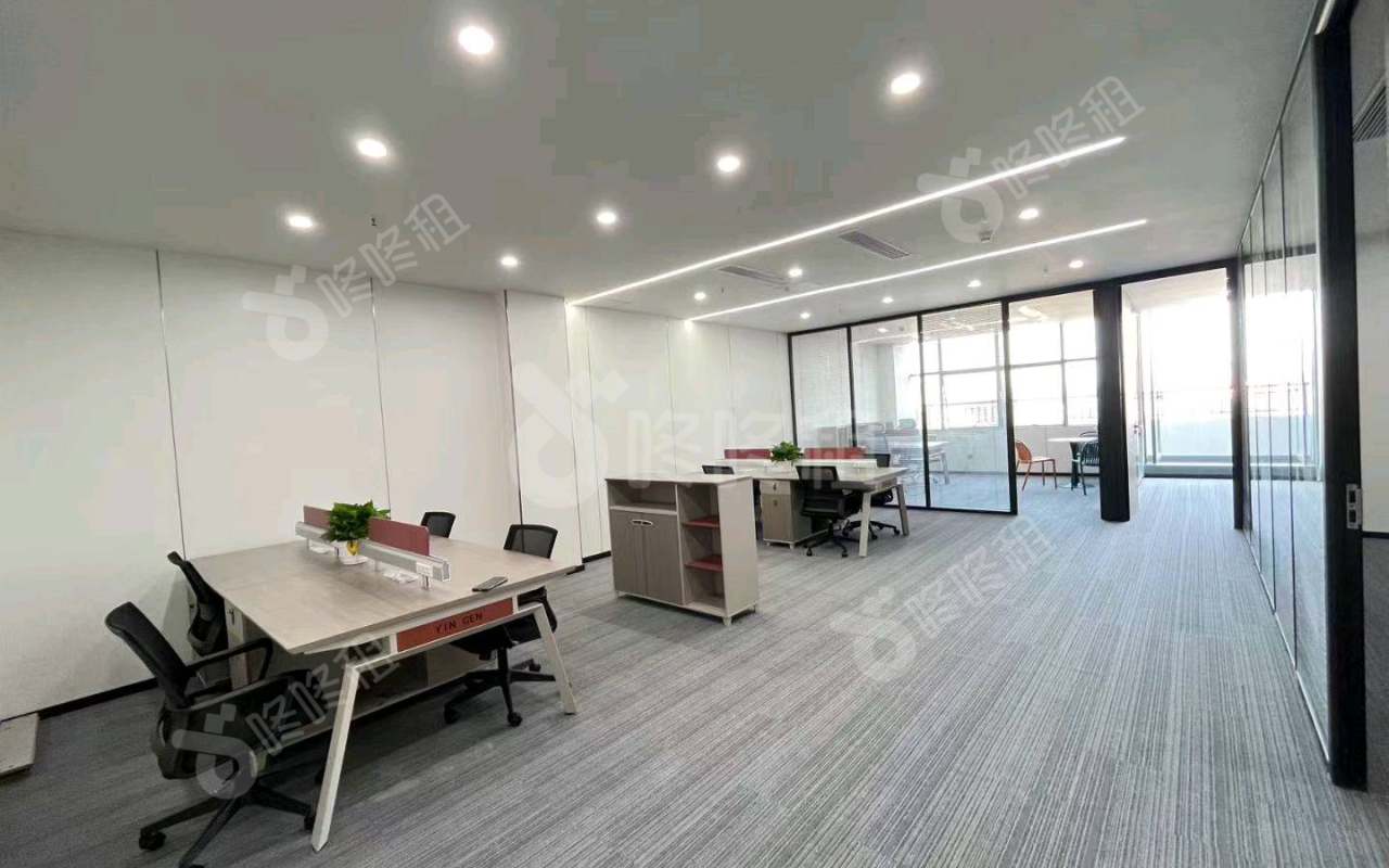 中粮商务公园_235平_精装_办公室开间