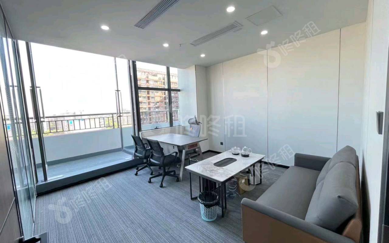 中粮商务公园_235平_精装_办公室隔间