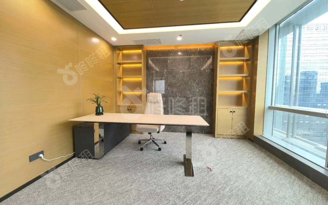 中洲控股中心_450平_精装_办公室隔间