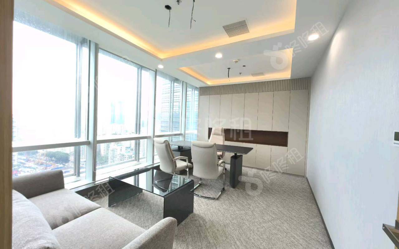 中洲控股中心_450平_精装_办公室隔间