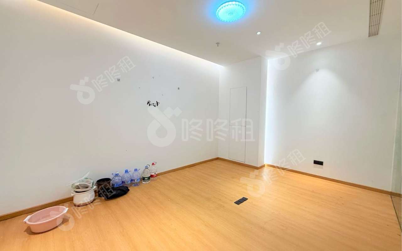 东方科技园_238平_豪装_办公室隔间