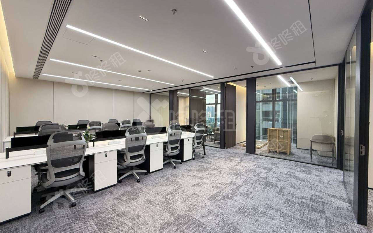 迅雷大厦_308平_精装_办公室开间