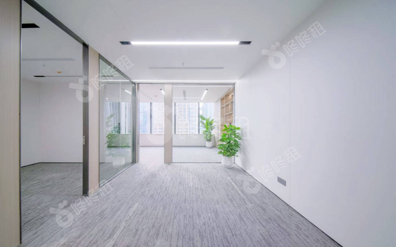 港中旅大厦_150平_精装_办公室开间