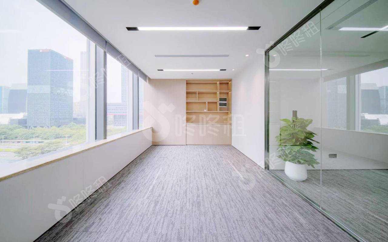 港中旅大厦_98平_精装_办公室隔间