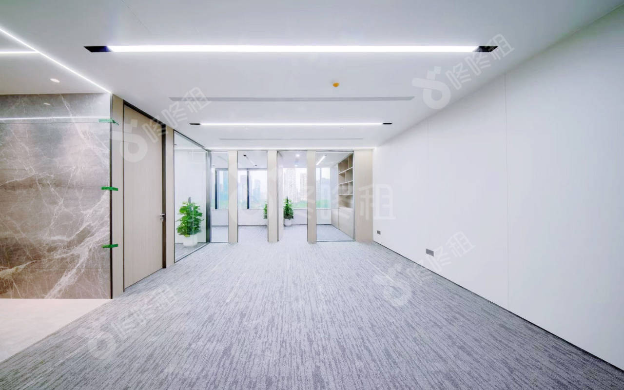 港中旅大厦_201平_精装_办公室开间