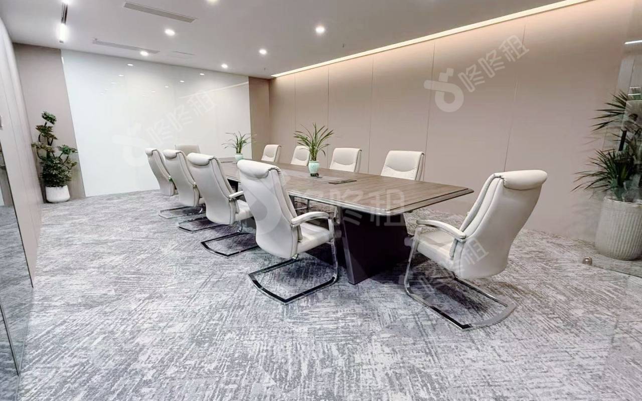 粤美特大厦_416平_豪装_办公室隔间