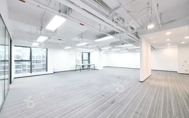 莲花广场_311平米_精装_办公室房源出租